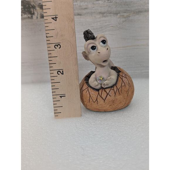 Vintage Panton Tokkel Dragon Baby Figurine 1988 Made in England Crystal Resin - Picture 8 of 11